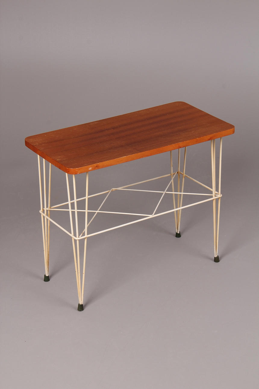 BORD, stringmodell, 1900-talets mitt.