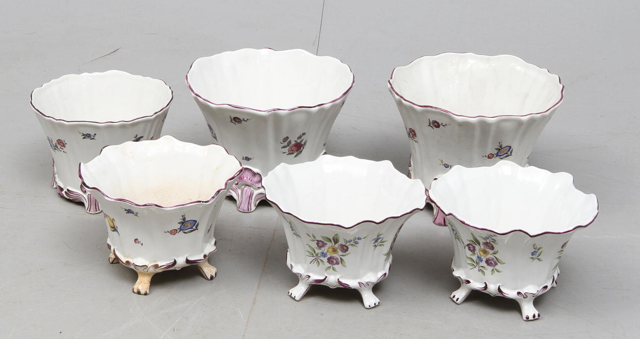 YTTERFODER, 6 st, keramik, Röstrand.