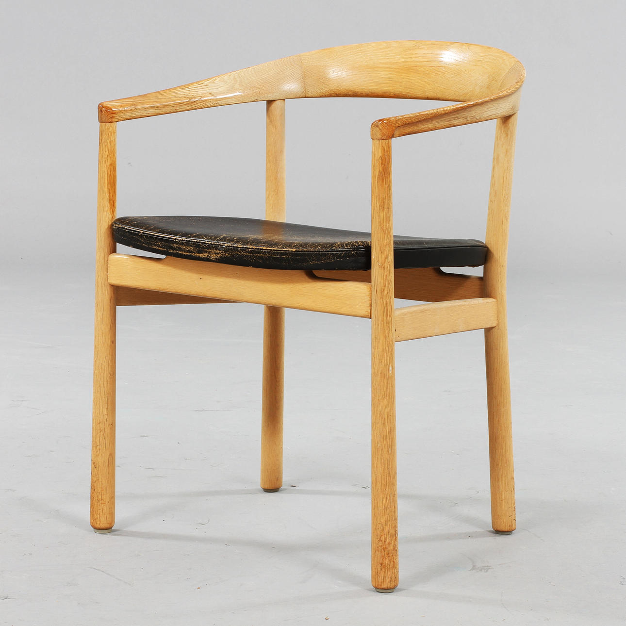 KARMSTOL, "Tokyo", brickmärkt Carl-Axel Acking, Nk´s verkstäder Nyköping.