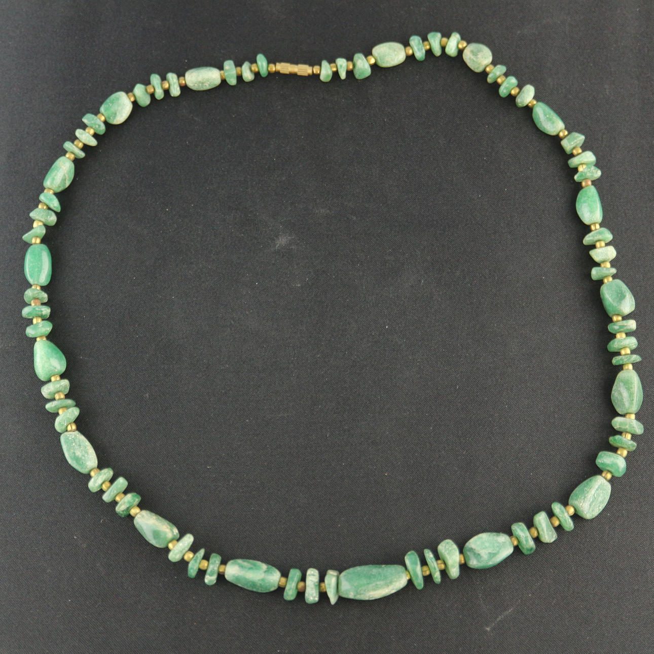 VINTAGE SERPENTIN STEN HALSBAND.