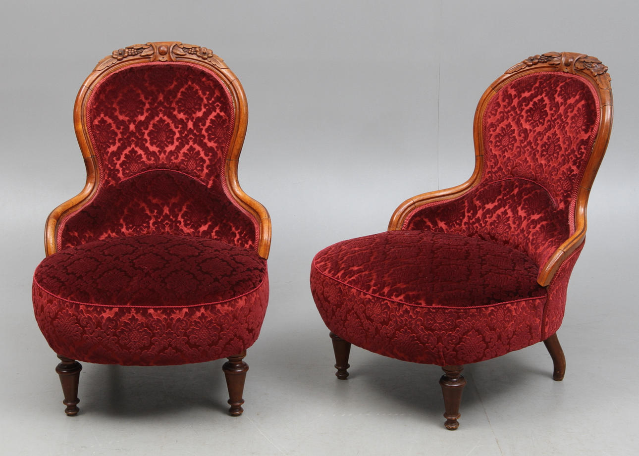 FÅTÖLJER, ett par, sk Emmafåtöljer, 1800-tal.