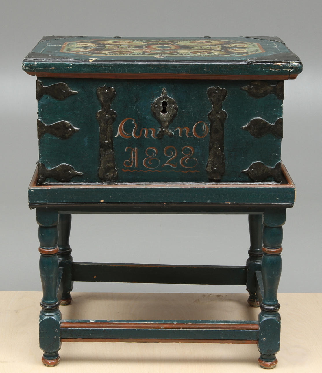 KISTA på benställning, allmoge, 1800-tal.