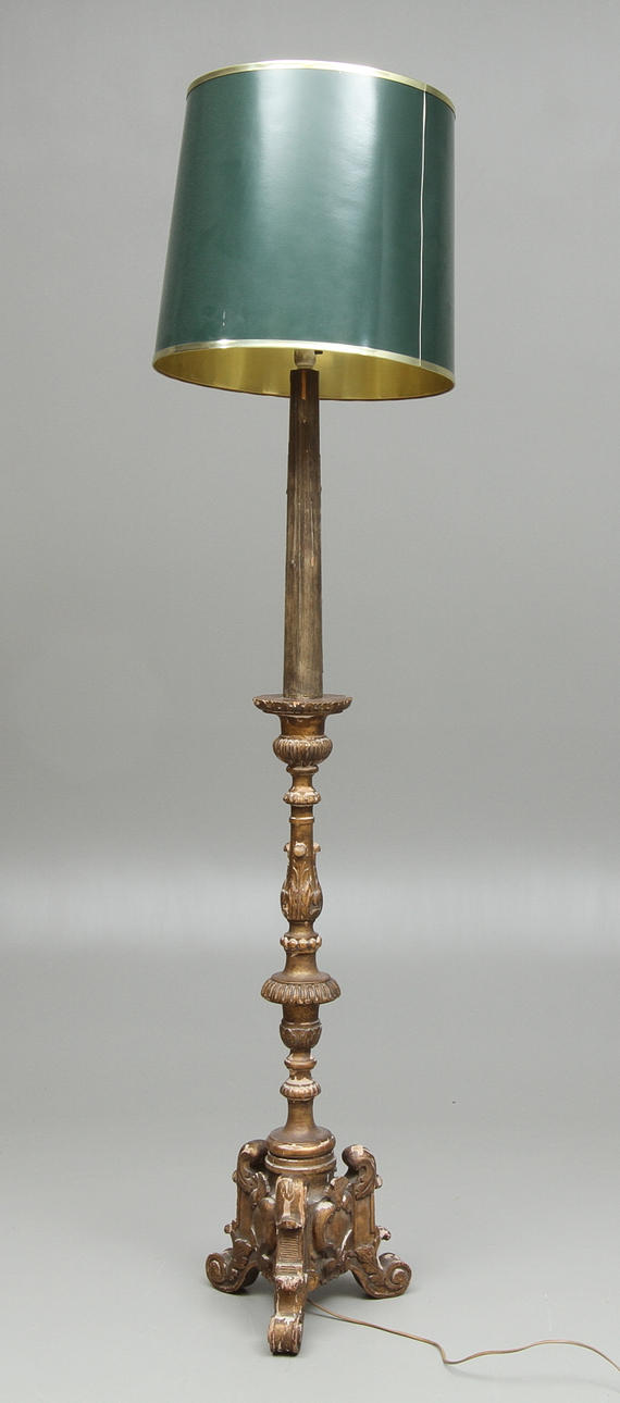 GOLVLAMPA, barockstil, trä, 18/1900-tal.
