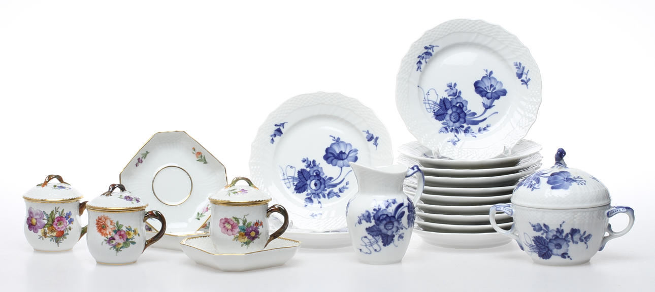 PARTI PORSLIN, ca 17 delar, Royal Copenhagen.