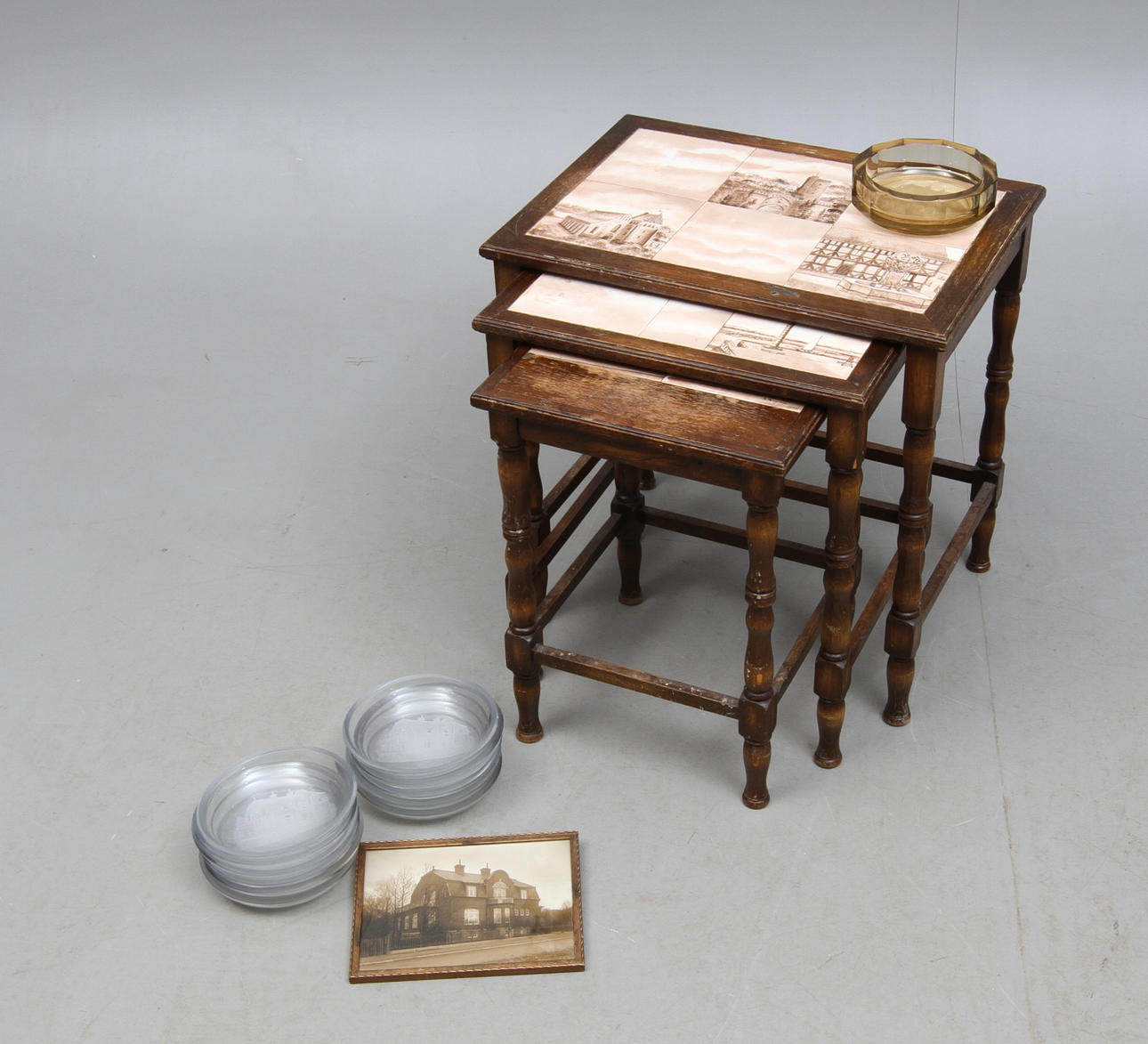 SATSBORD, FAT 11 st och ASKFAT, glas, 1900-ta.