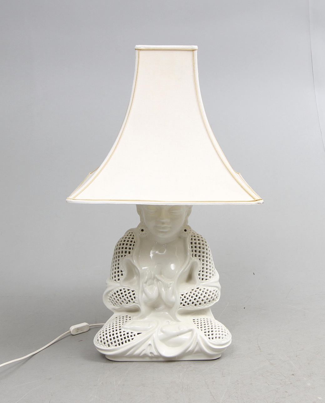 BORDLAMPA sent 1900-tal.