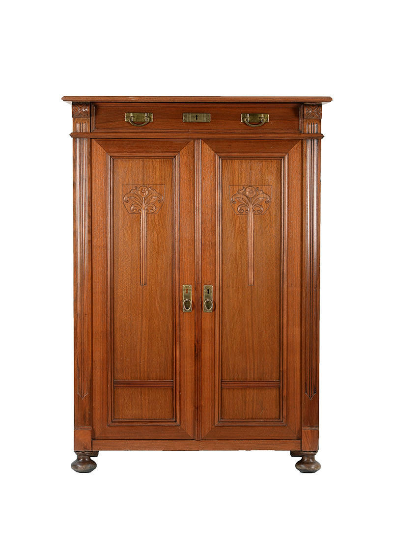 VERTIKO JUGENDSTIL, Weichholz.