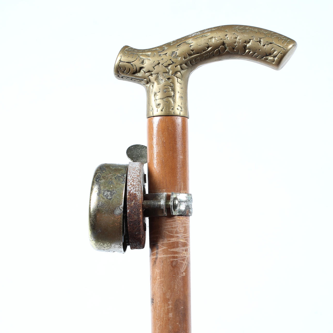 KÄPP, mässing/trä, med kompass och ringklocka, 1900-tal.