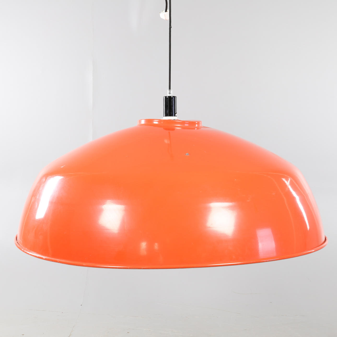 LAMPA, Plåt; industridesign.