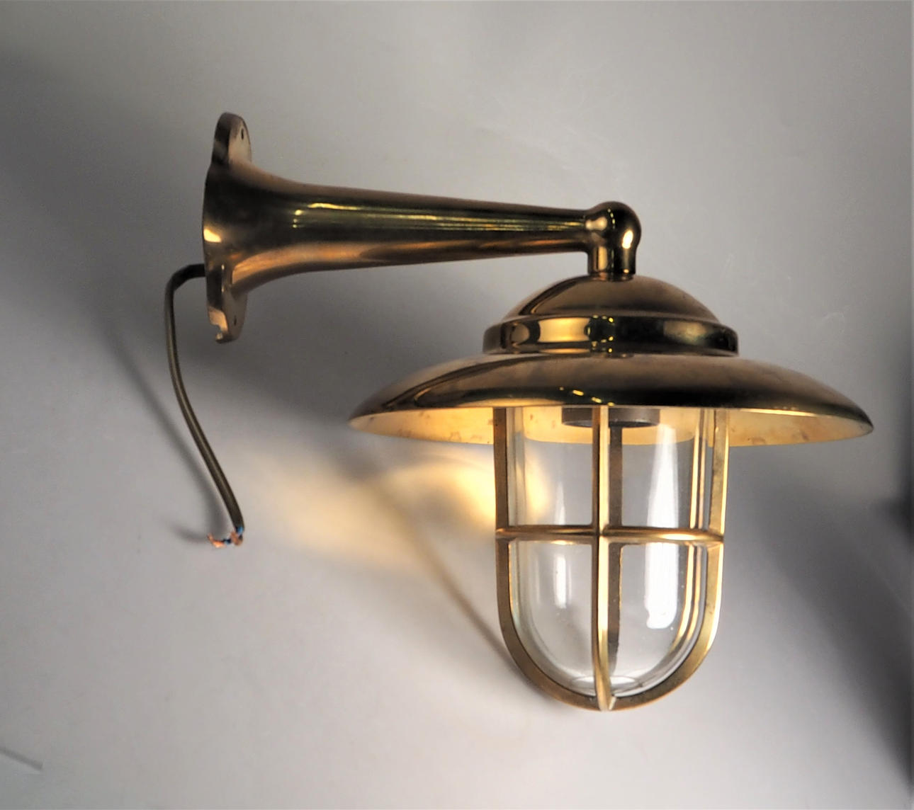 SCHIFFSBELEUCHTUNG, mit Wandhalterung, Messing.