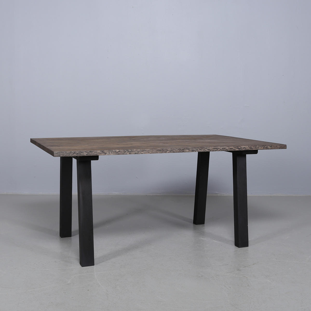 BORD i eg, design Kristensen & Kristensen, Danmark.