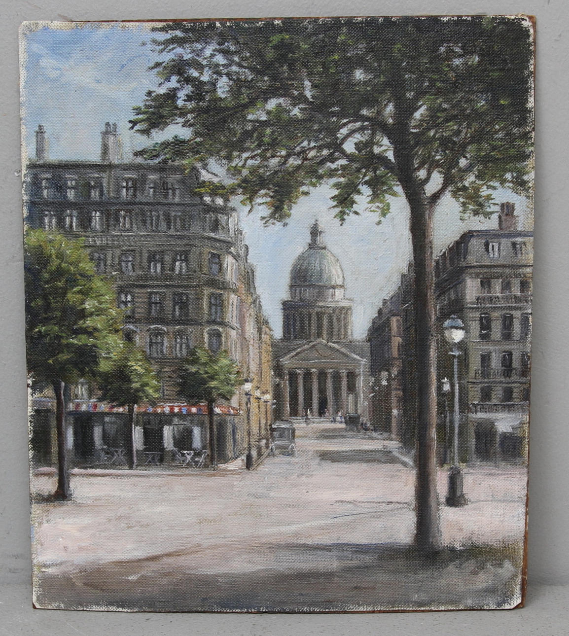 FRANDS FRANDSEN. TILLSKRIVEN. Rue Soufflot, Paris. Olja på duk, uppklistrad på pannå. Osignerad.