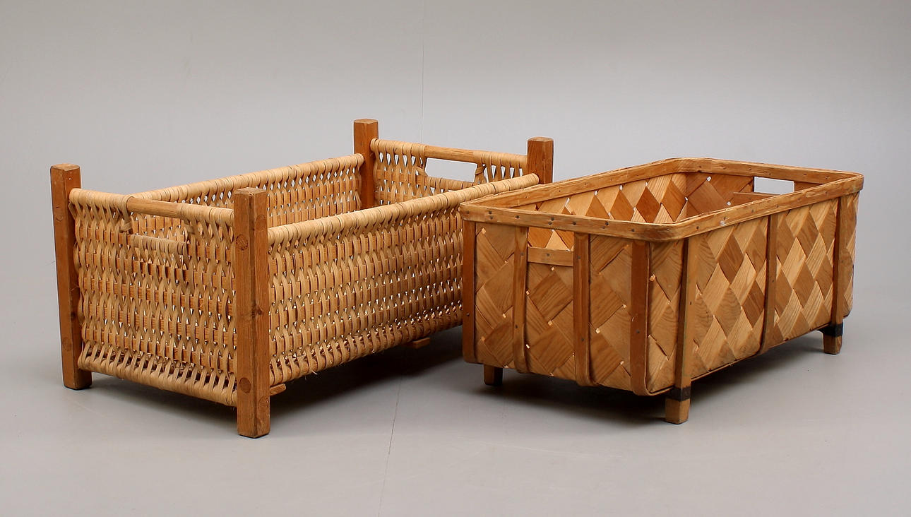 TVÄTTKORGAR 2 st, trä/spån.