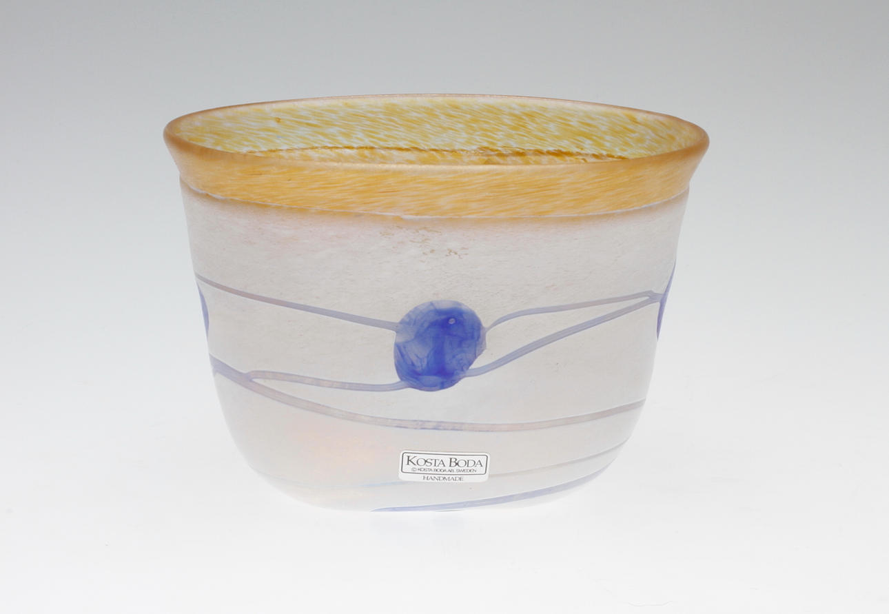 SKÅL, Bertil Vallien, Kosta Boda, signerad och etikettmärkt.