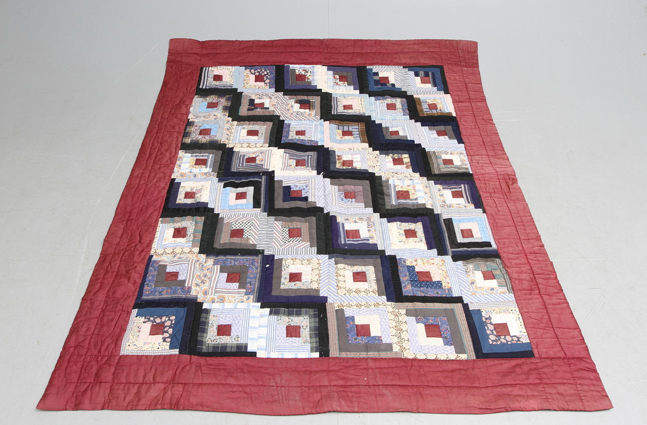 LAPPTÄCKE/ÖVERKAST, handsytt, 155x190 cm. 1900-tal.