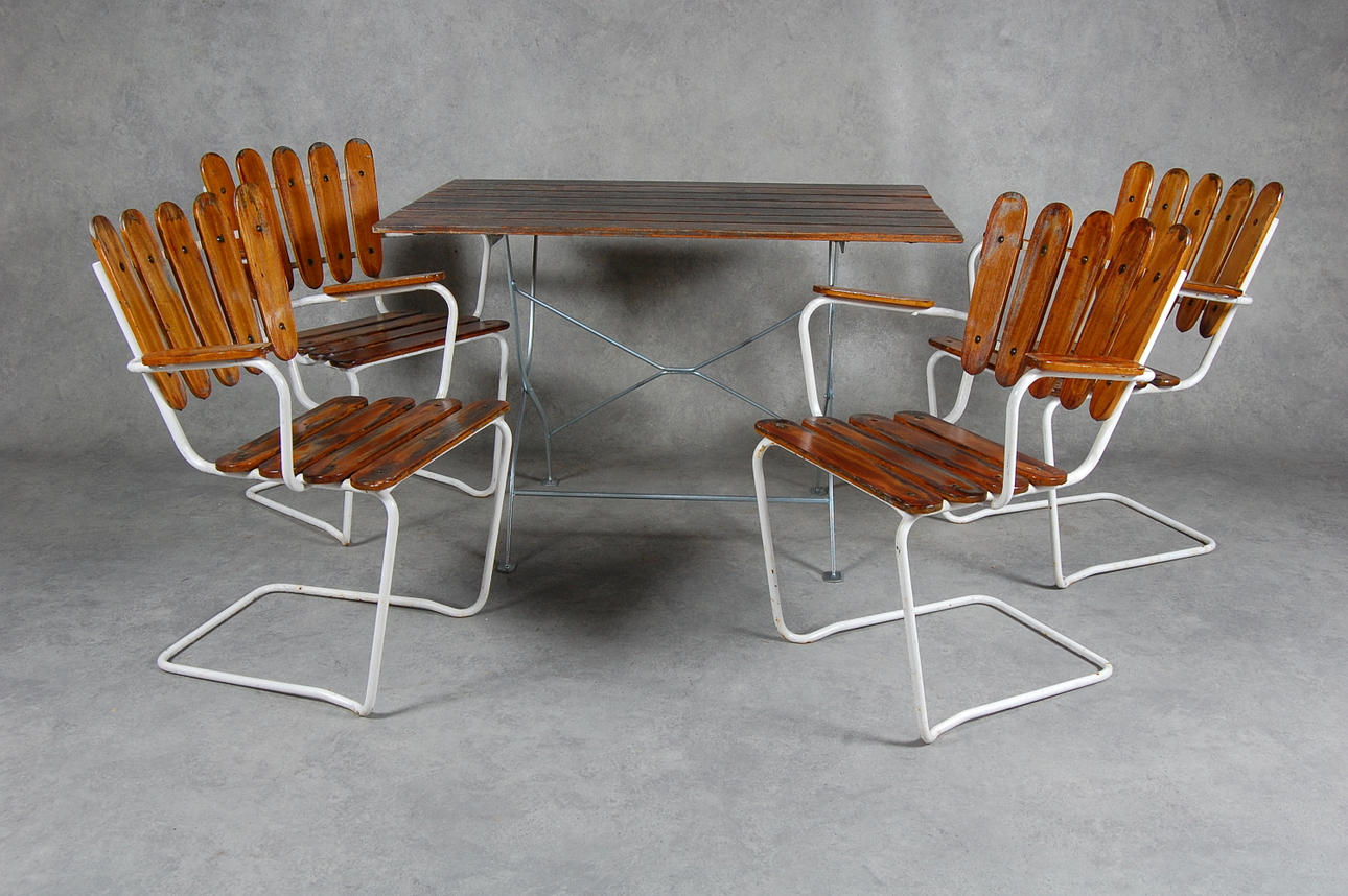 TRÄDGÅRDSMÖBLEMANG, 5 delar, delvis Grythyttan.