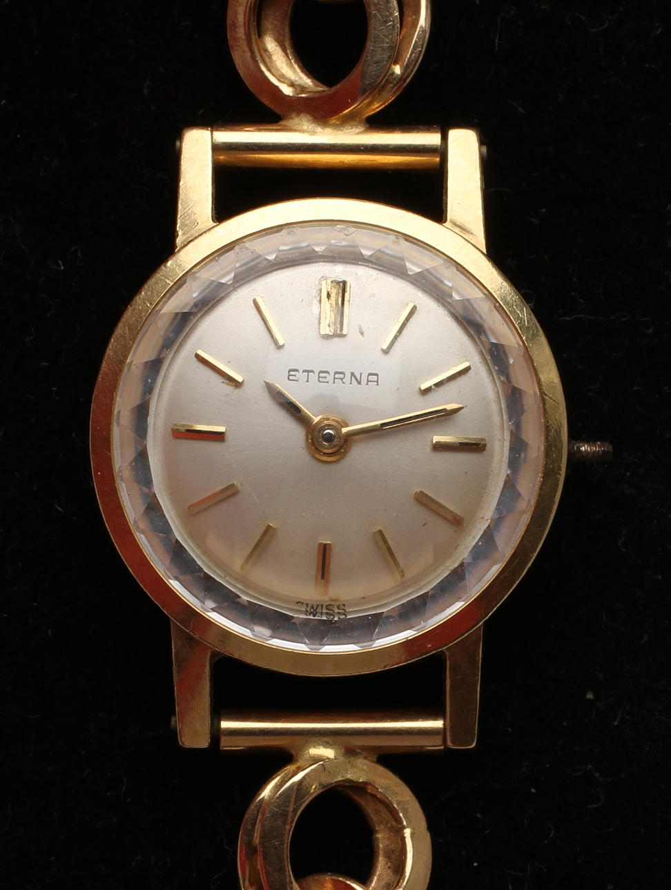 DAMARMBANDSUR, Eterna, 18 k guld i armband och boett.