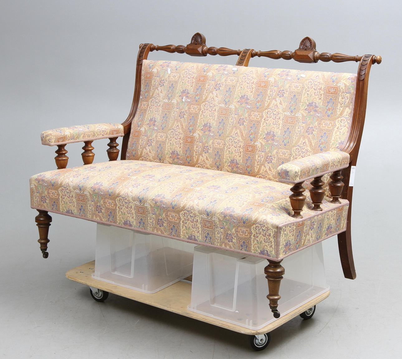 SOFFA Nyrennässans C:a 1900.