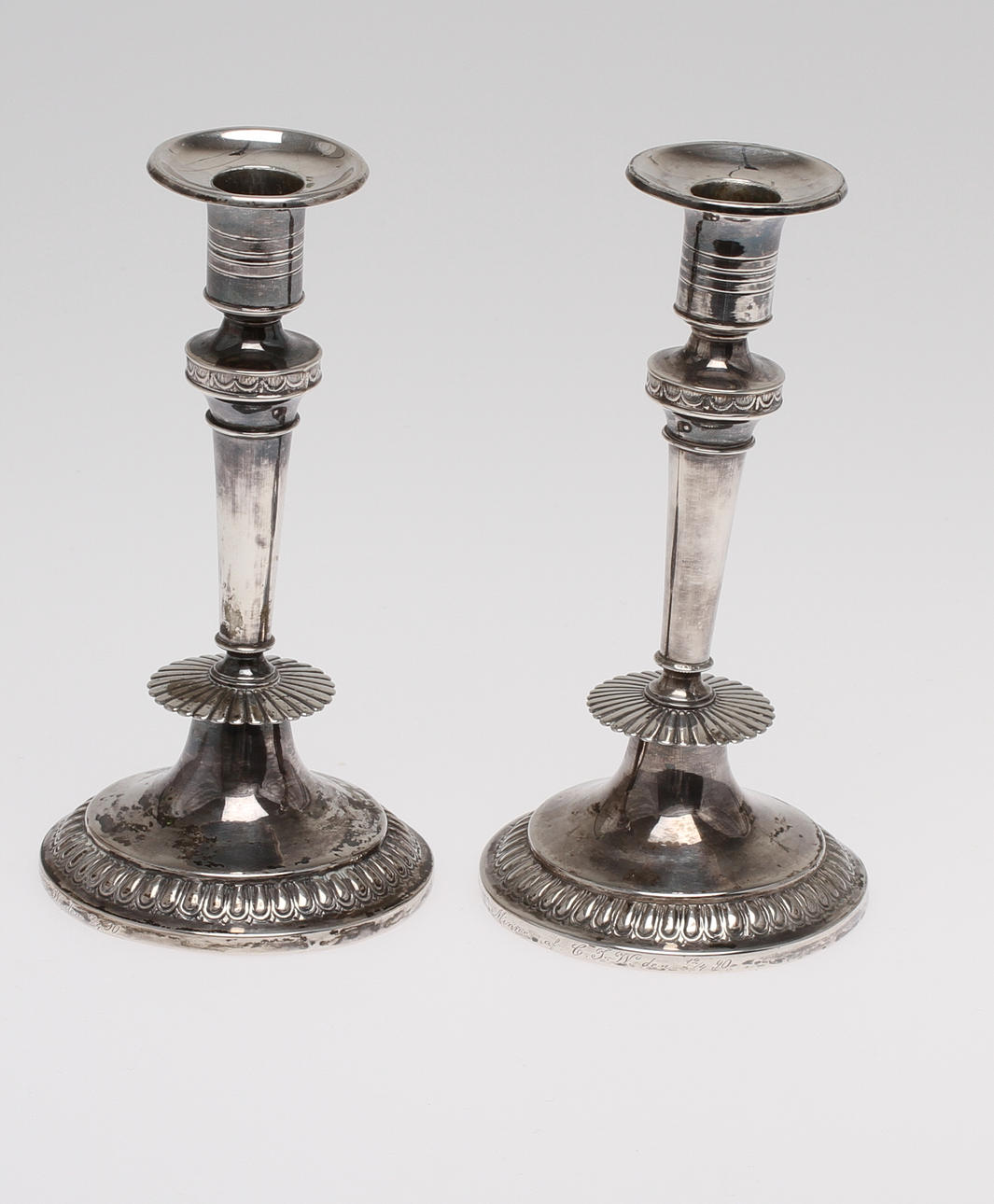 LJUSSTAKAR, 1 par, silver, Johan Petter Ahlfors, Strängnäs 1837. Vikt 328g.