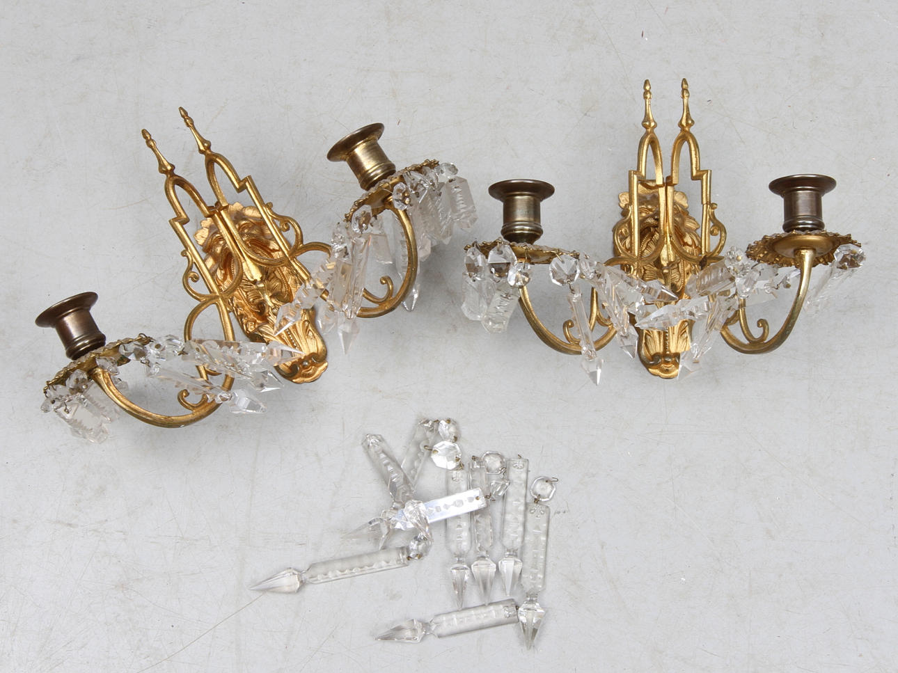 LJUSLAMPETTER, ett par, oscarianska, 1800/1900-tal.