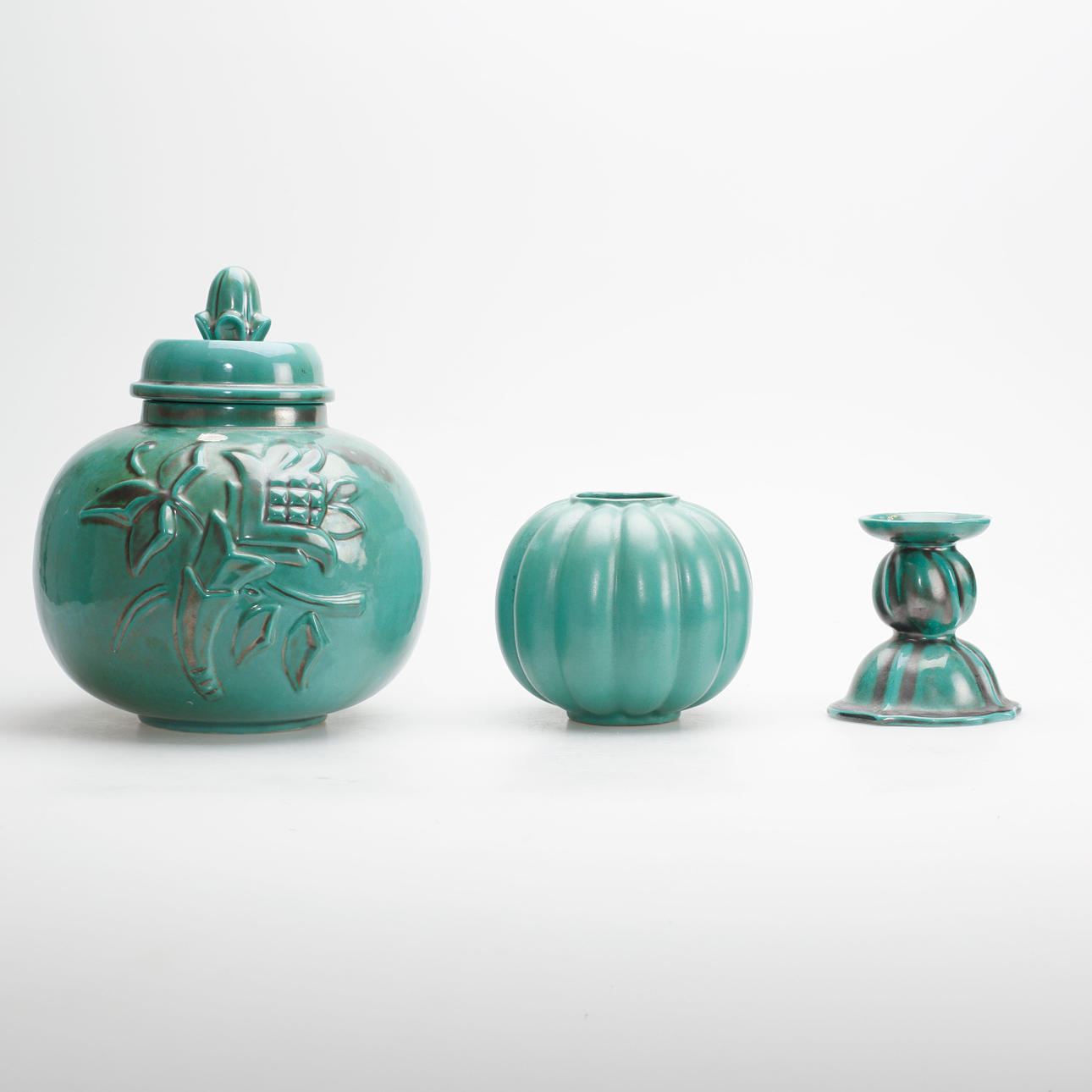 KERAMIKFÖREMÅL, 3 delar, Upsala-Ekeby, grön glasyr.