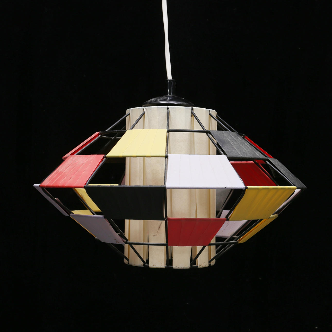 TAKLAMPA, retro, string.