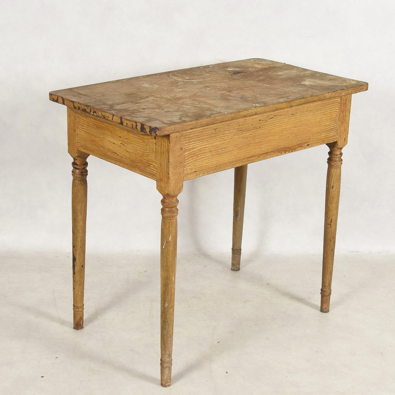 ARBETSBORD, 1800-tal.