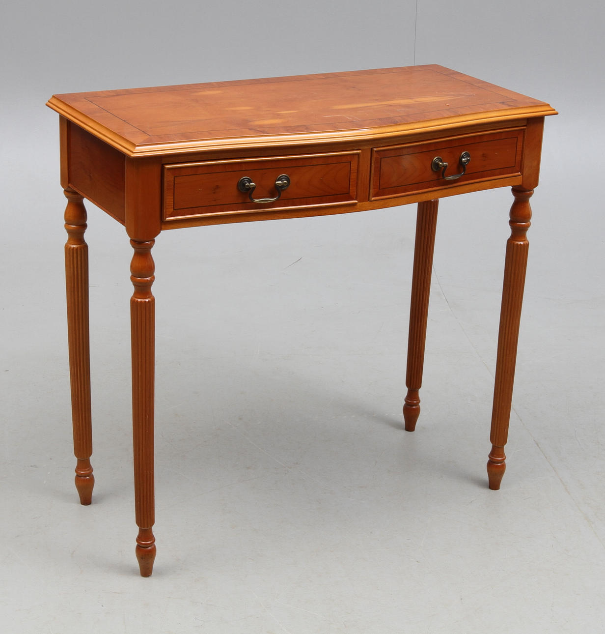 HALLBORD, enligt uppgift Georg Hensher, 1900-talets andra hälft.