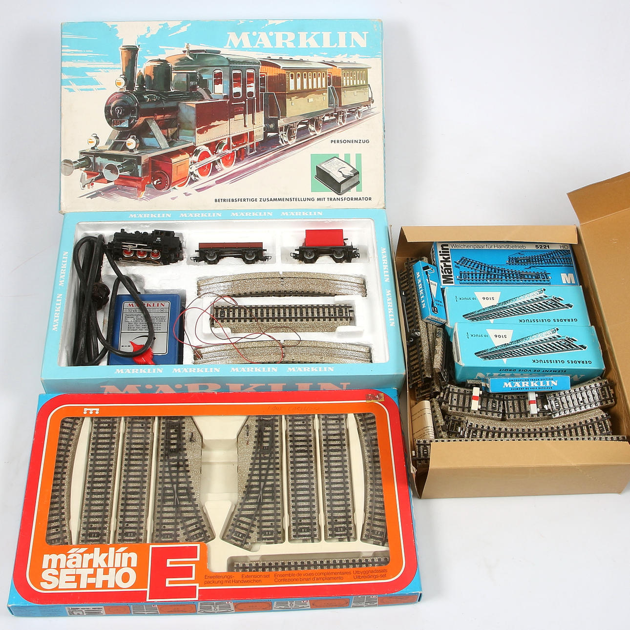 MODEL TRAIN PARTS, Märklin, trains and rails, 1900s.