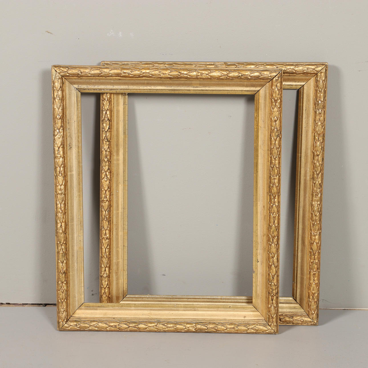 RAMAR, 1 par, förgyllt trä.