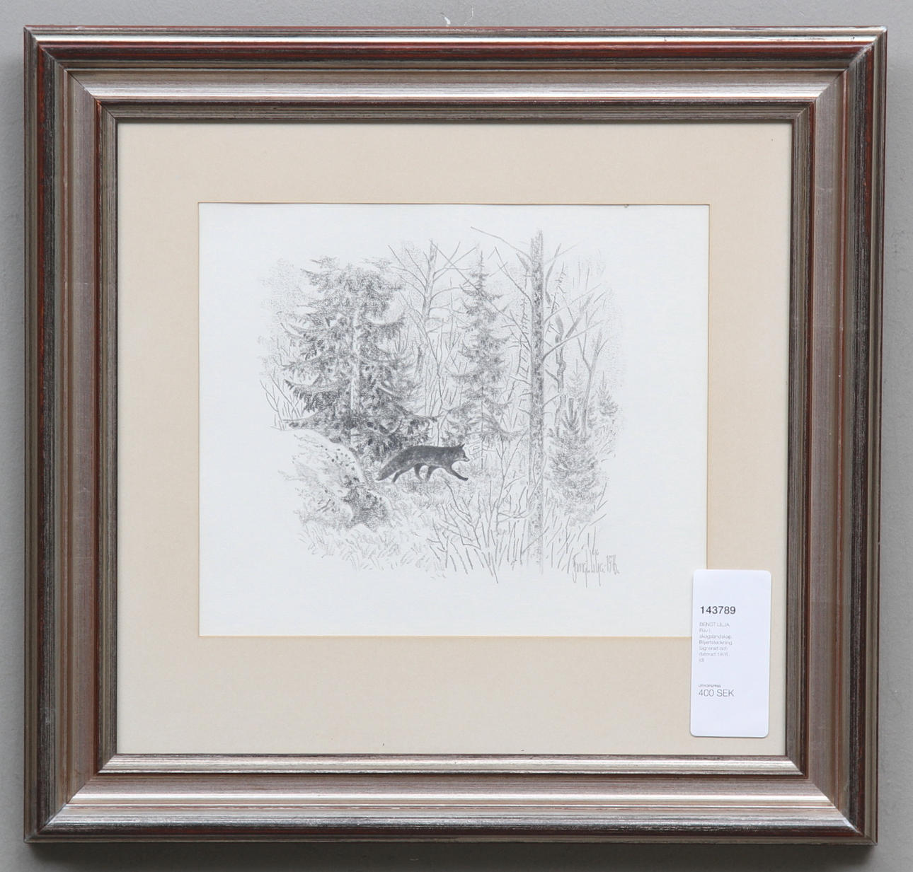 BENGT LILJA. Räv i skogslandskap. Blyertsteckning. Signerad och daterad 1976.