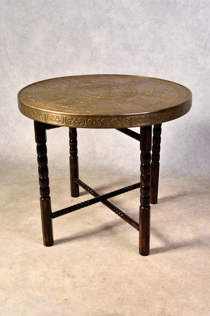 TIRE TABLE/ TEA TABLE 1900s.