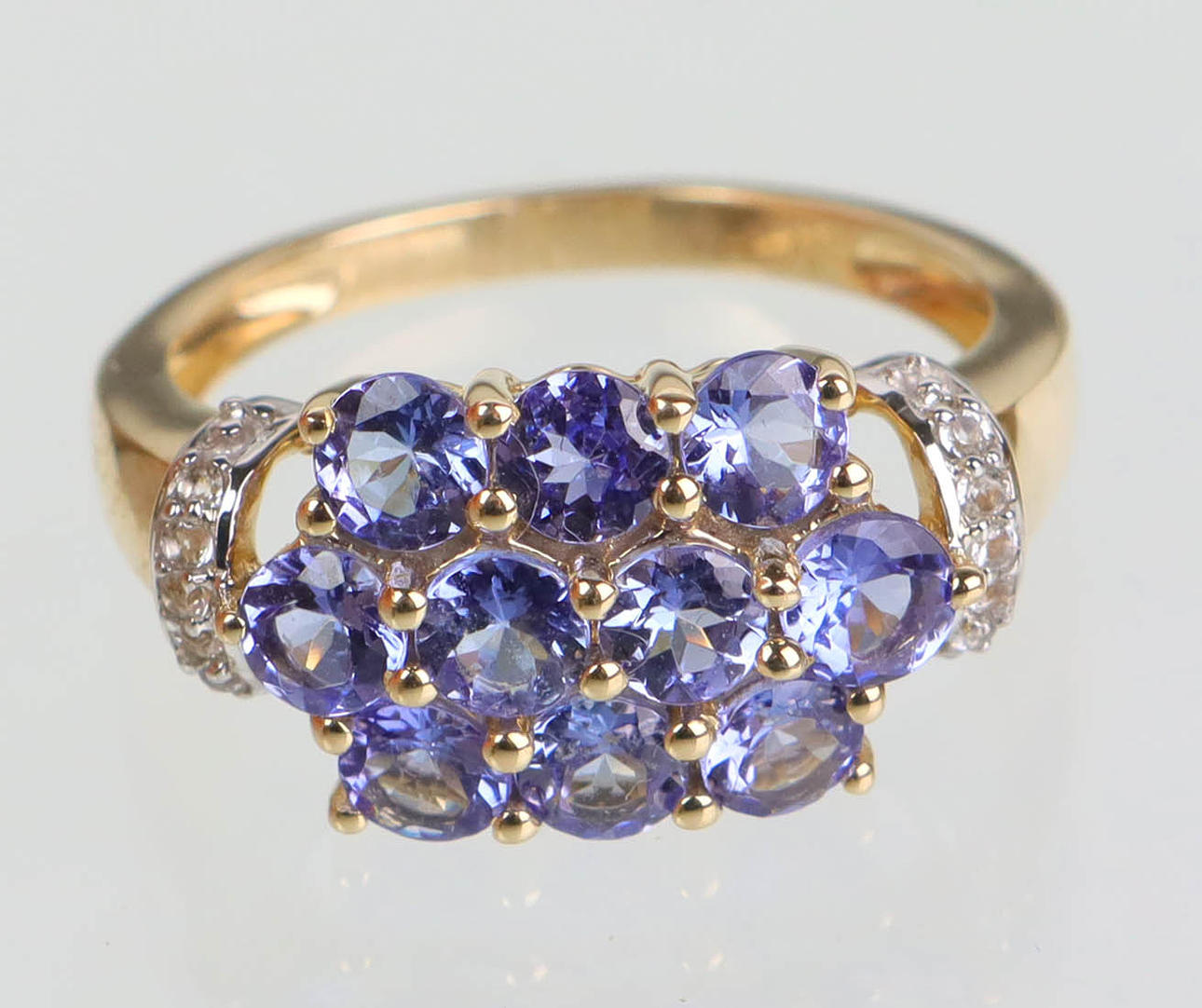 TANZANIT RING, 375 GULD.