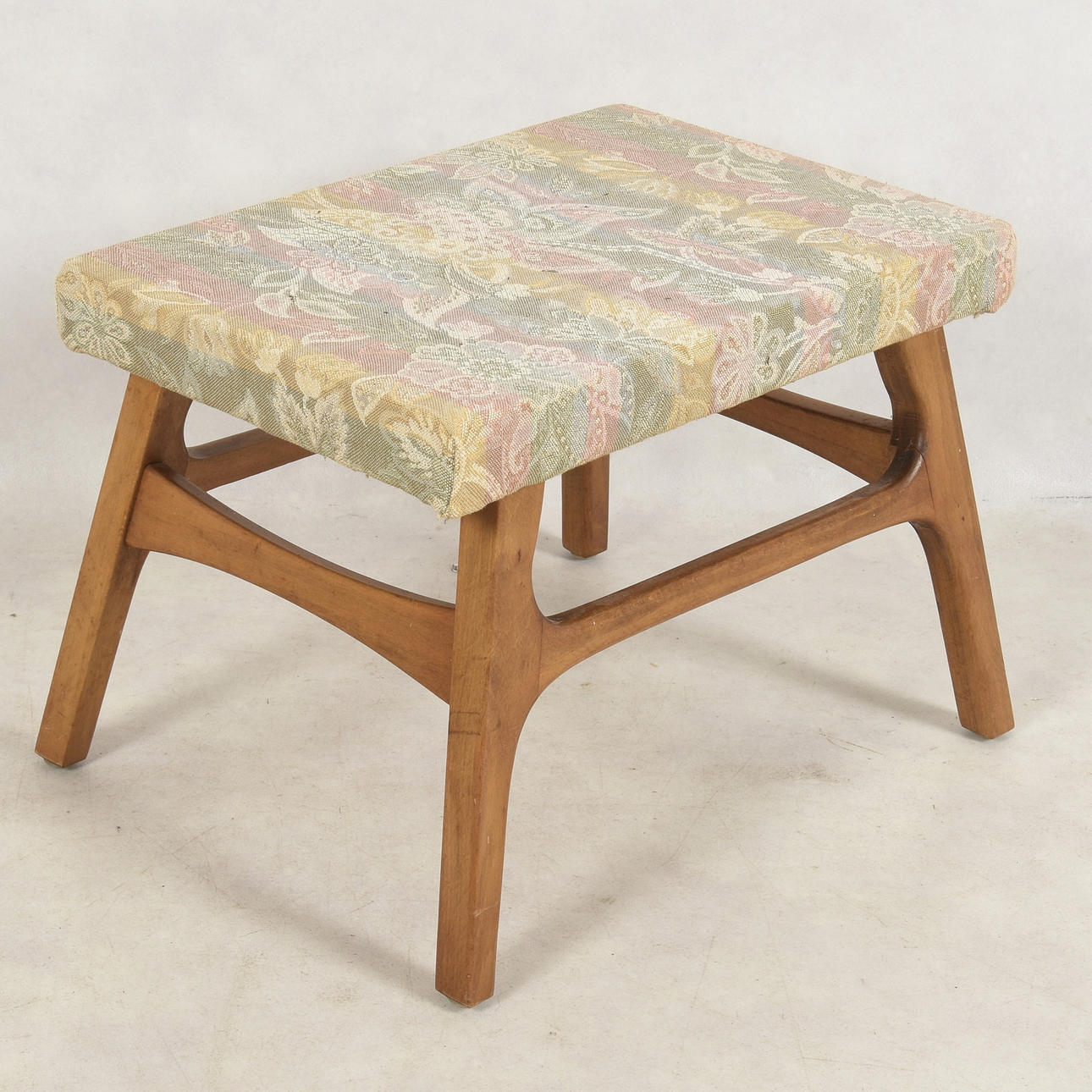 PALL, trä, Vedex Möbelfabrik, Danmark.