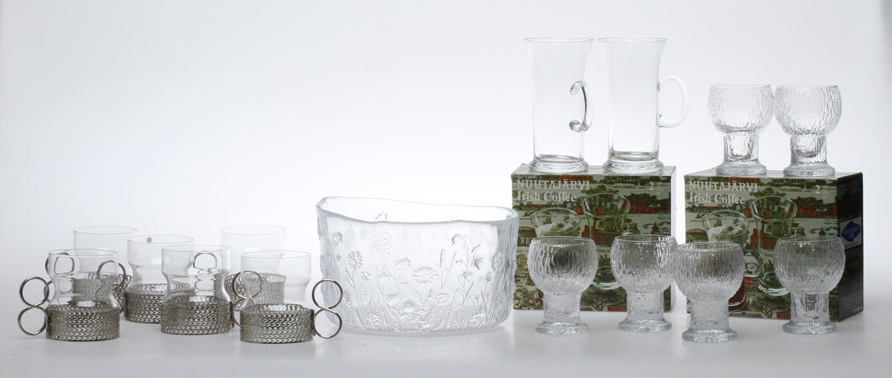 PARTI GLAS, 17 delar, Finland, Bl a Kosta Boda och Nuutajärvi, 1900-talets andra hälft.