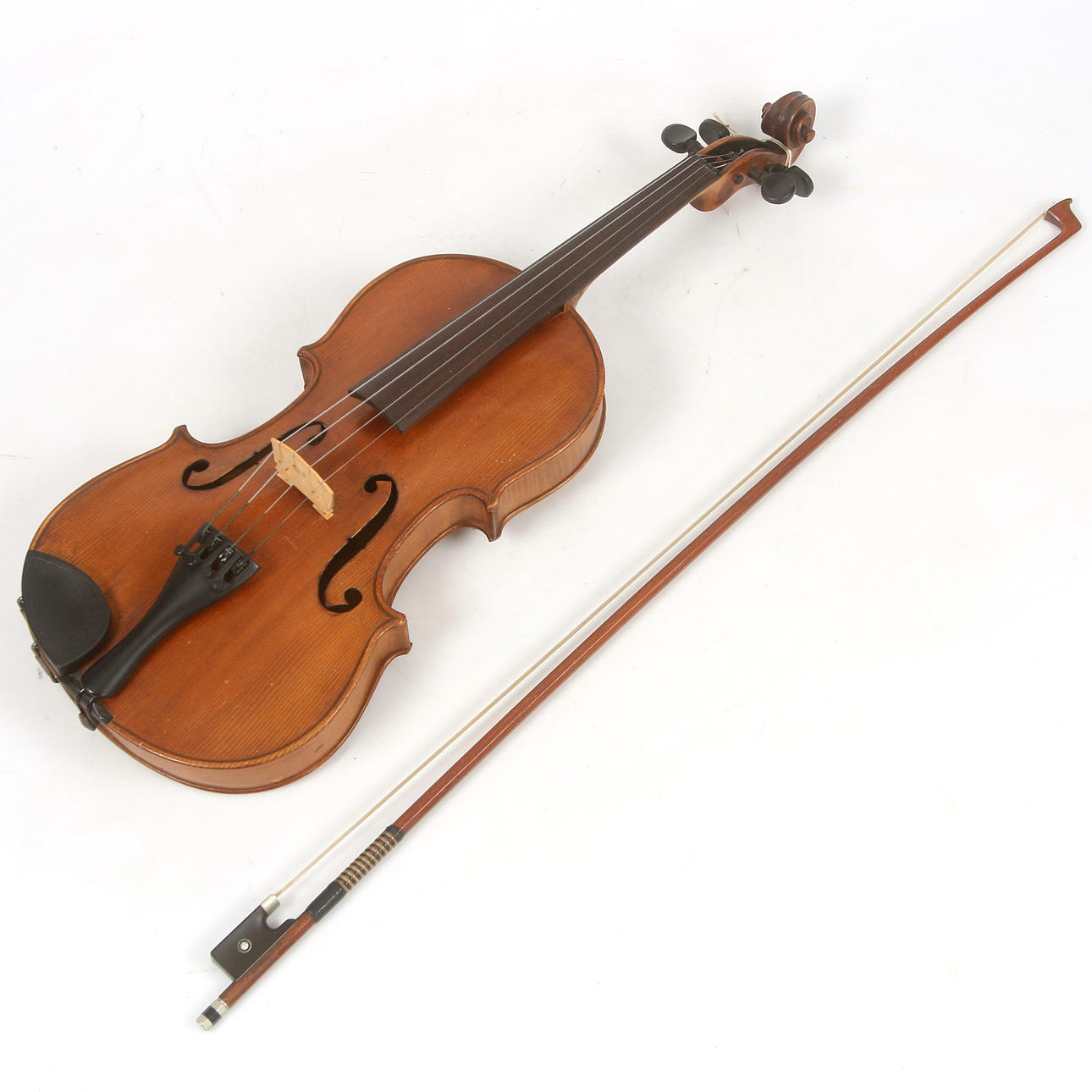 FIOL med STRÅKE, 1900-tal. Samlarföremål - Musikinstrument - Auctionet