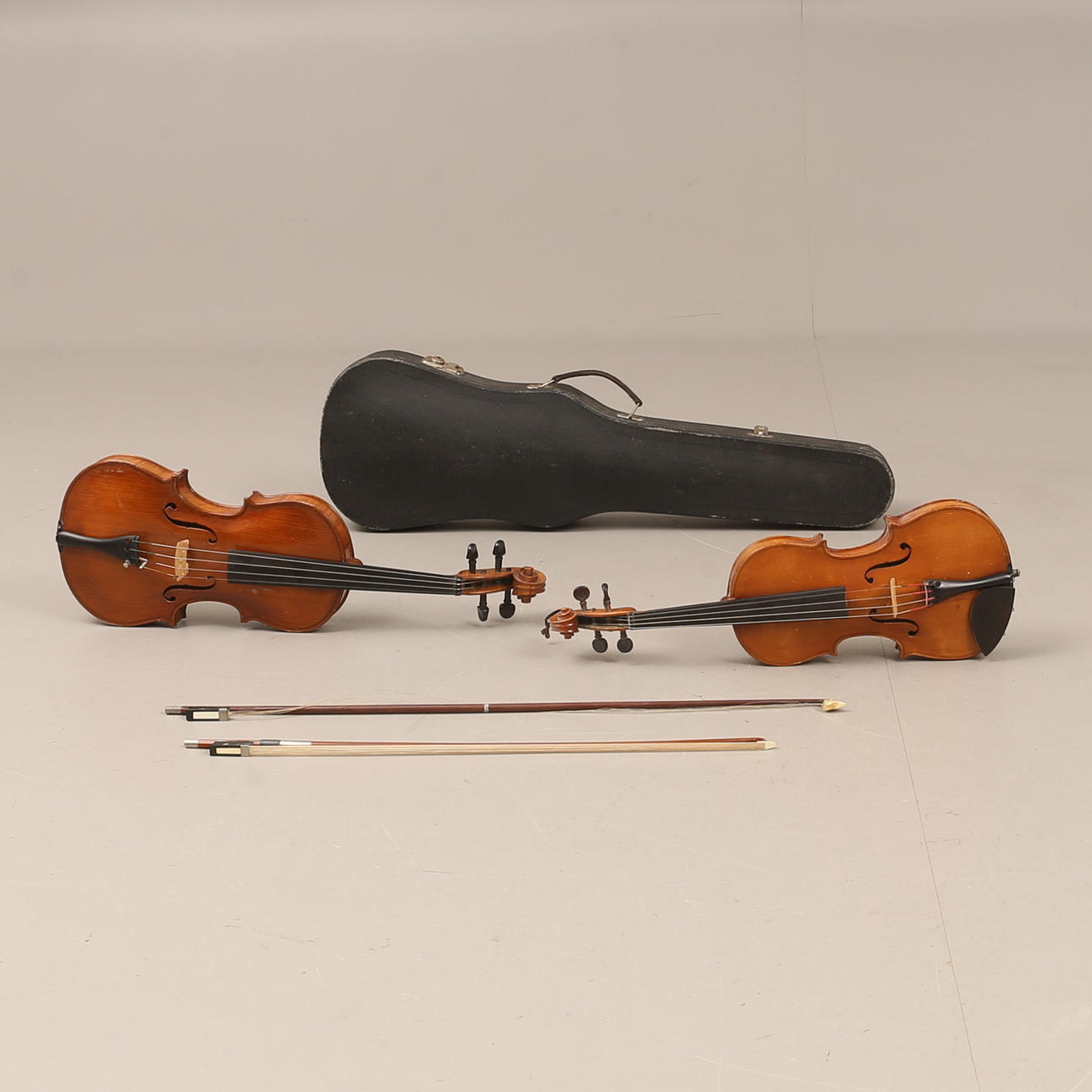 VIOLINES, 2 piezas, con 2 cuerdas.