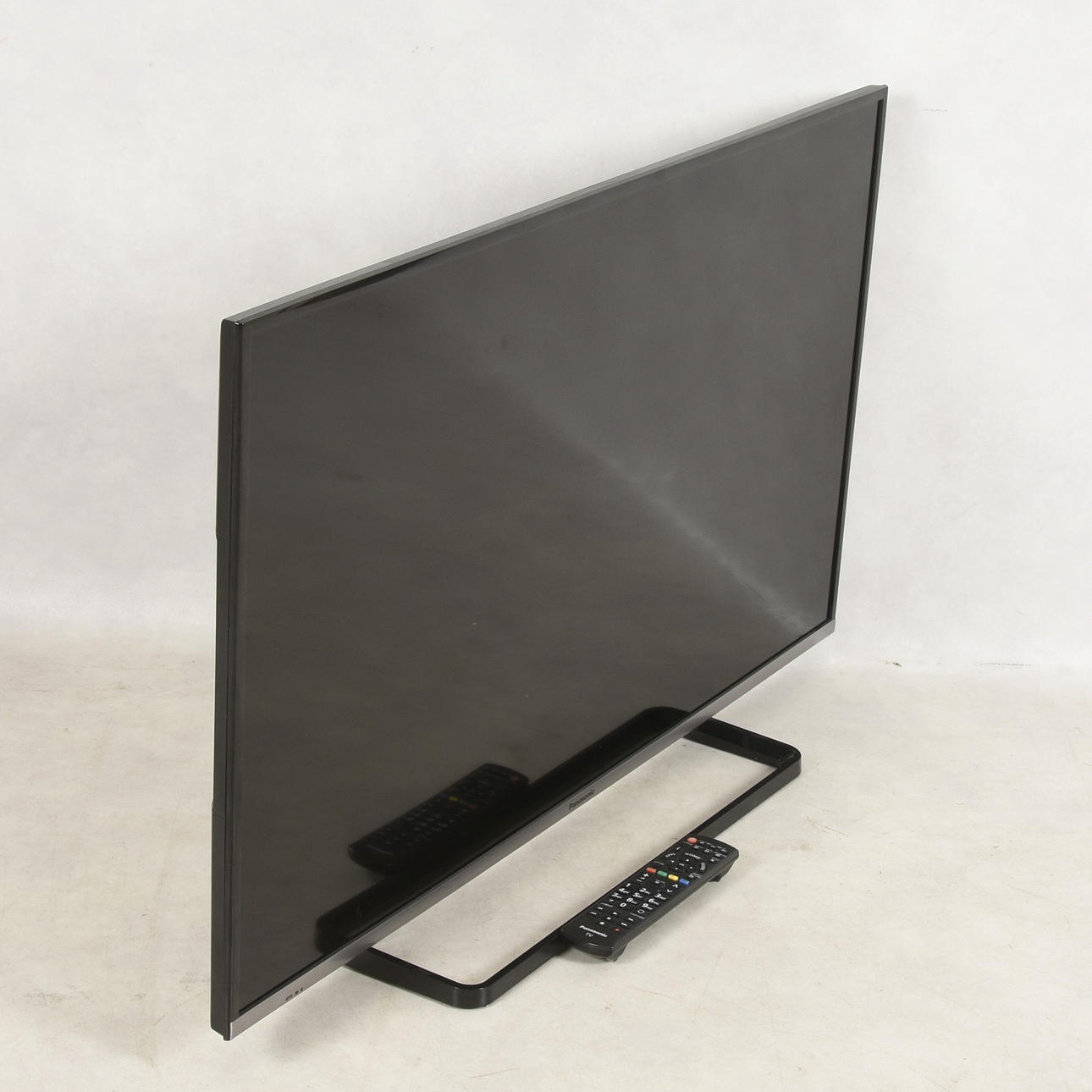 LCDTV, Panasonic, 42 tum.