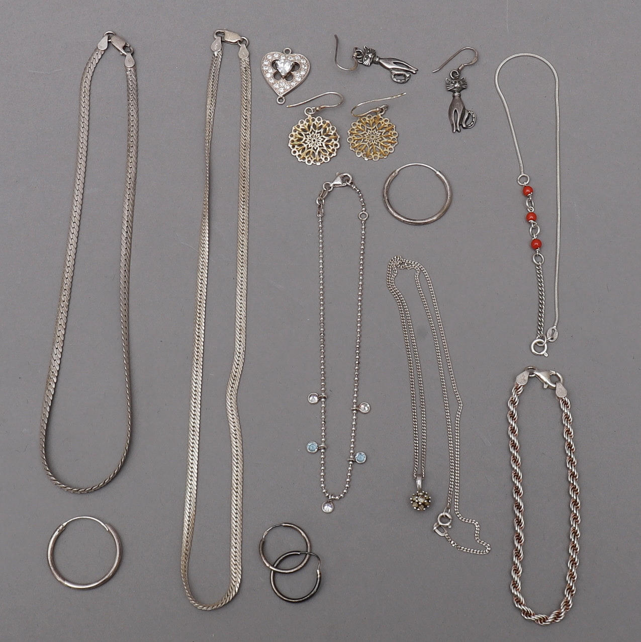 SILVERSMYCKEN, 11 st, främst Guldfynd.