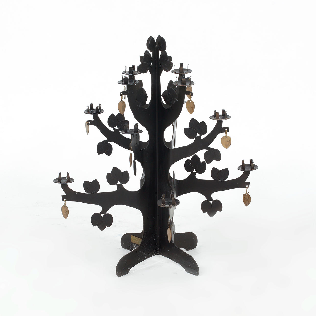 BODENKERZE, Baum, Eisen.