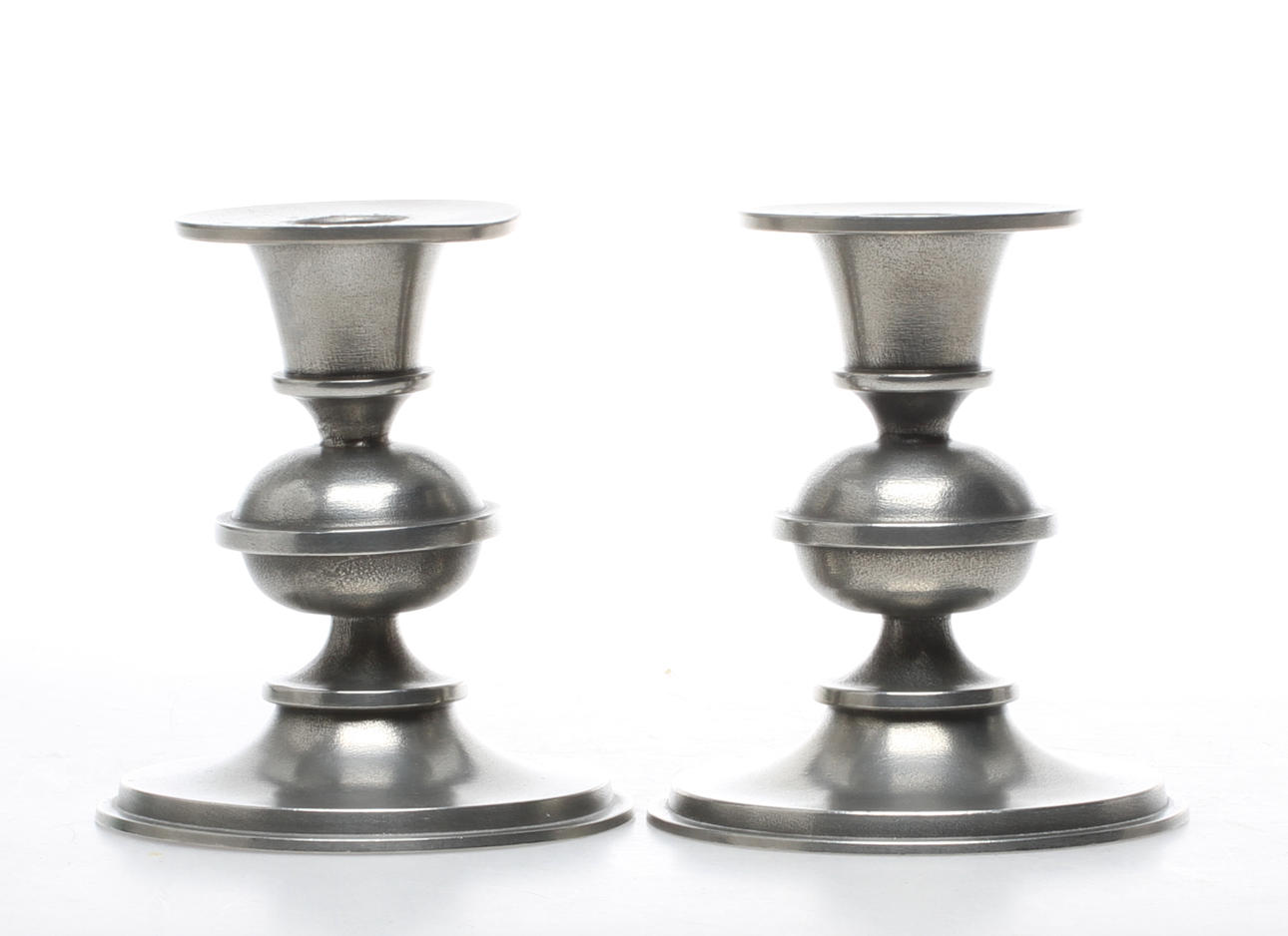 LJUSSTAKAR, 1 par, tenn, Edvin Ollers, Schröder & Olsson, 1962.