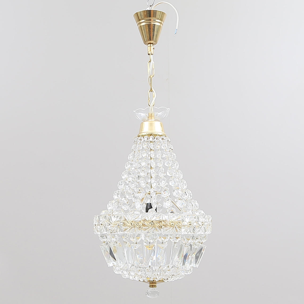 KRISTALLKRONA, mässing, 1900-tal.