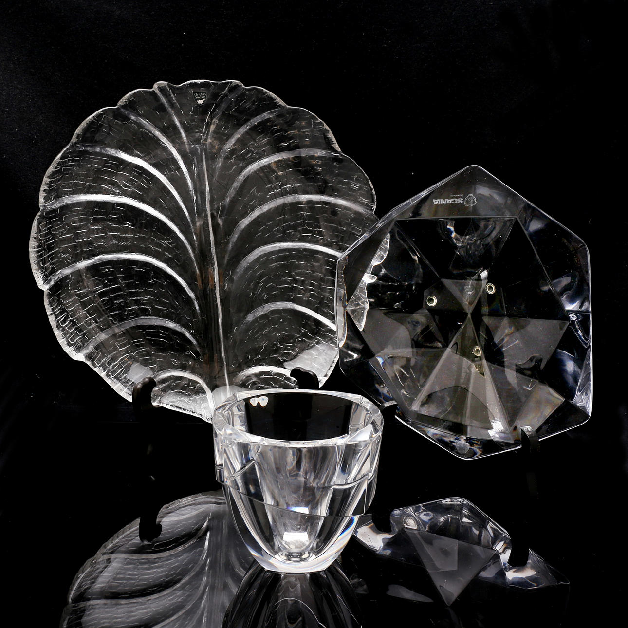 ORREFORS, PATTERN "Eden" and "Precious" and vase.