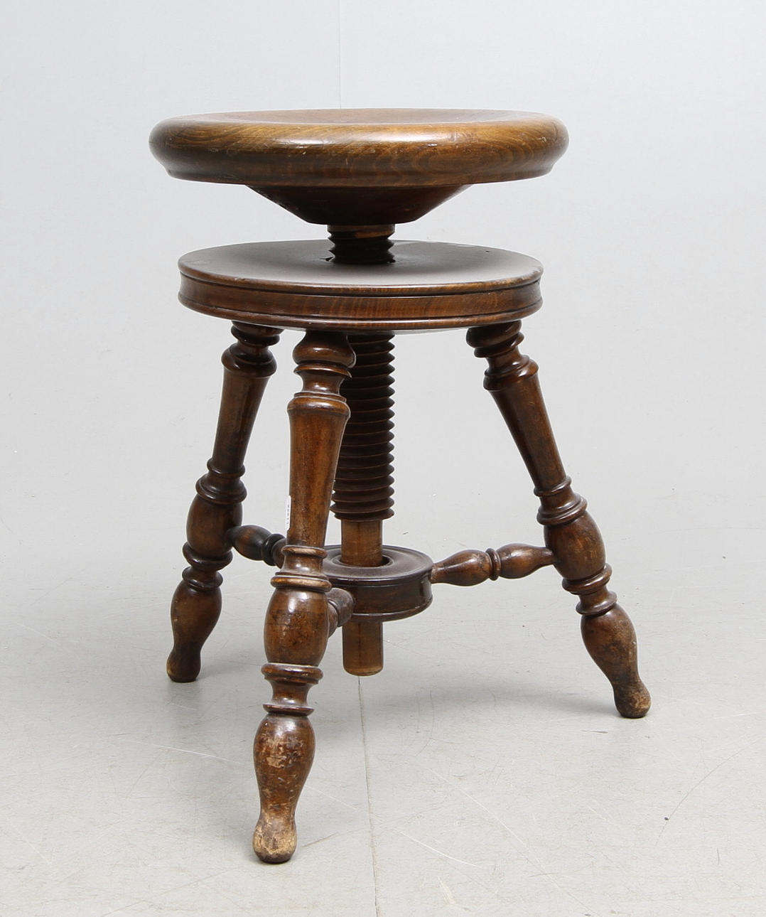 ORGELPALL, nyrenässans, tidigt 1900-tal.