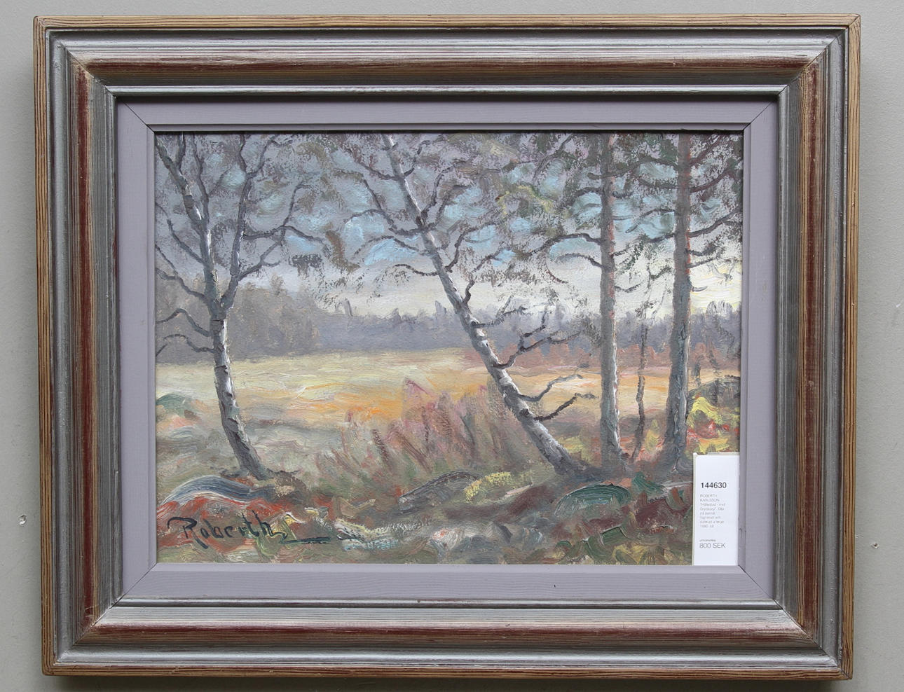ROBERTH KARLSSON. "Hällestad - mot Grytstorp". Olja på pannå. Signerad och daterad a tergo 1980.