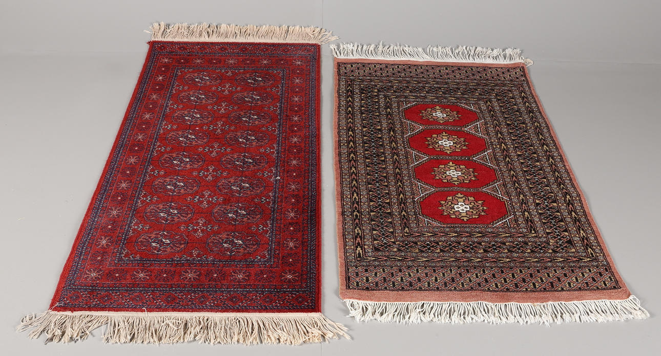 ORIENTALISKAMATTOR (2). Bl a Märkt Täbris super.