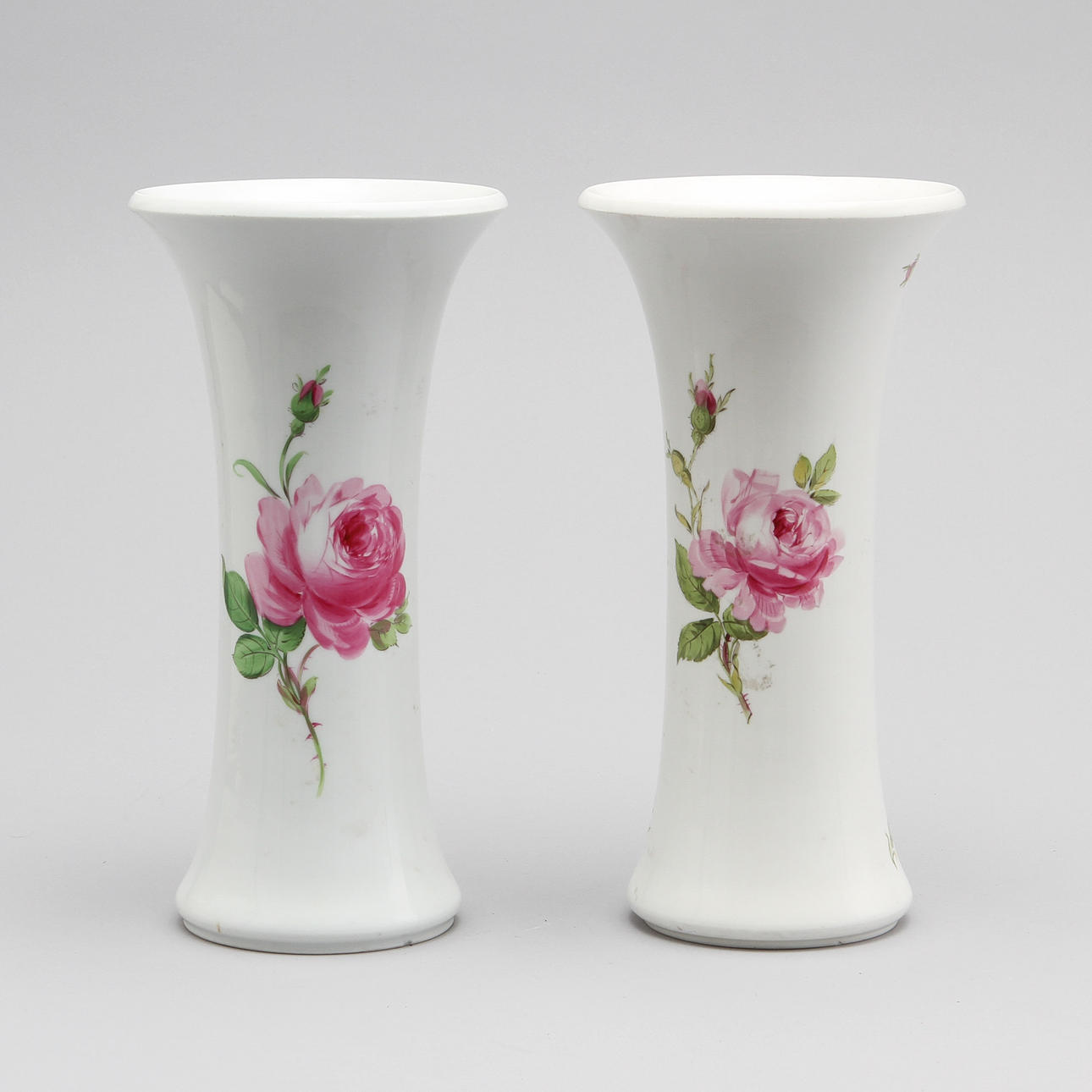 VASER, 1 par, porslin, Meissen, 1900-tal.