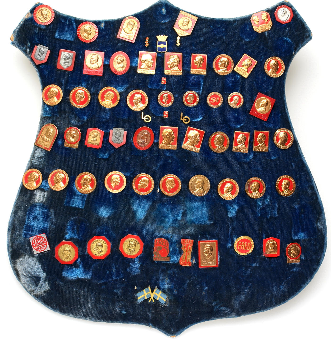 PINS, Anrika idrottsklubbar samt 1:a Majmärken.