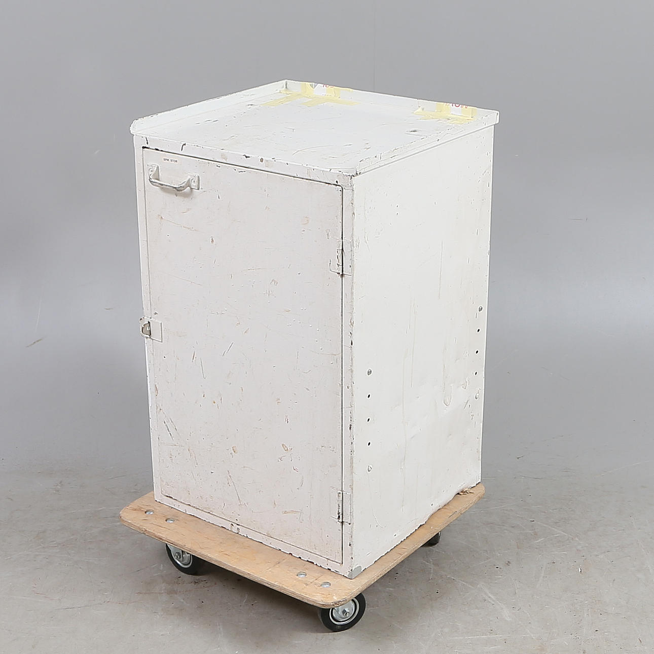 INDUSTRISKÅP, plåt, 1900-tal.