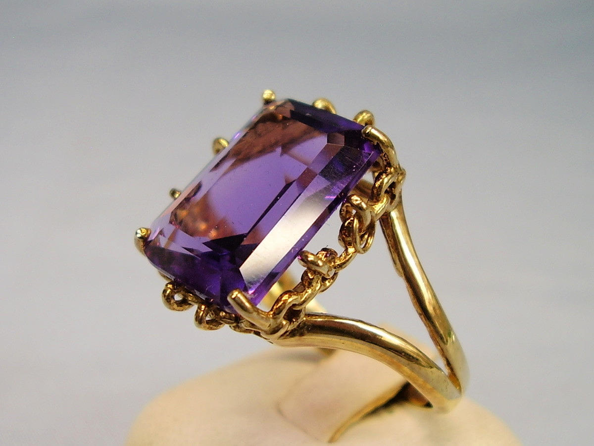 AMETHYST RING SILVER GOLD PLATED AMETHYST 7.2 ct.